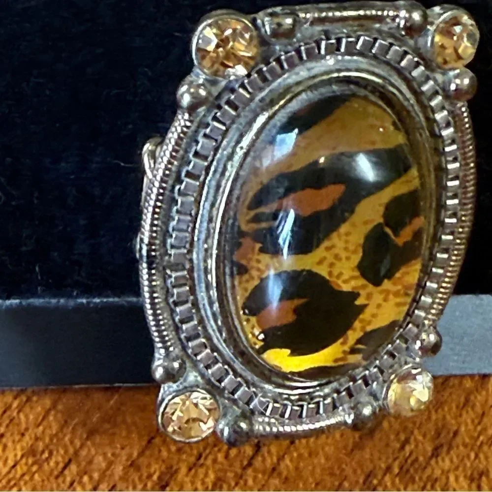 NWT Catherines Silver and Gold Leopard Print Stretchy Ring